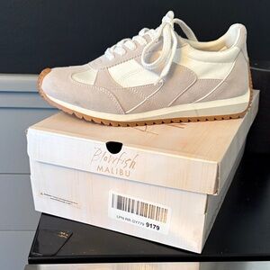 Blowfish Malibu Women's Gray and White Sneakers